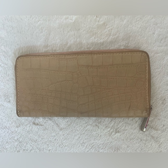 Michael Kors croc embossed Wallet GUC - Picture 3 of 11